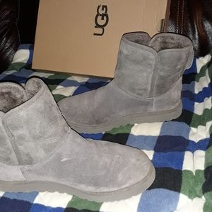 🌟 UGG Cory ~ sz 6.5 (7) 🌟